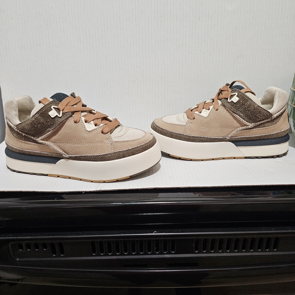 Ugg Goldencush Sneakers Suede Sand Ceramic All Gender Design Sz Men 7 Women 8 - Picture 3 of 15